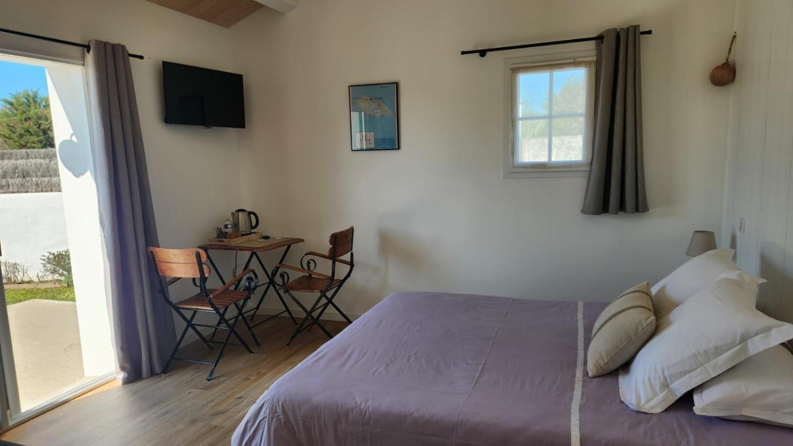 Horizons De L'Ile Bed & Breakfast Ile d'Yeu Екстериор снимка